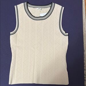 NWT Lalavon Chic Cream Sleeveless Top with Black Trim